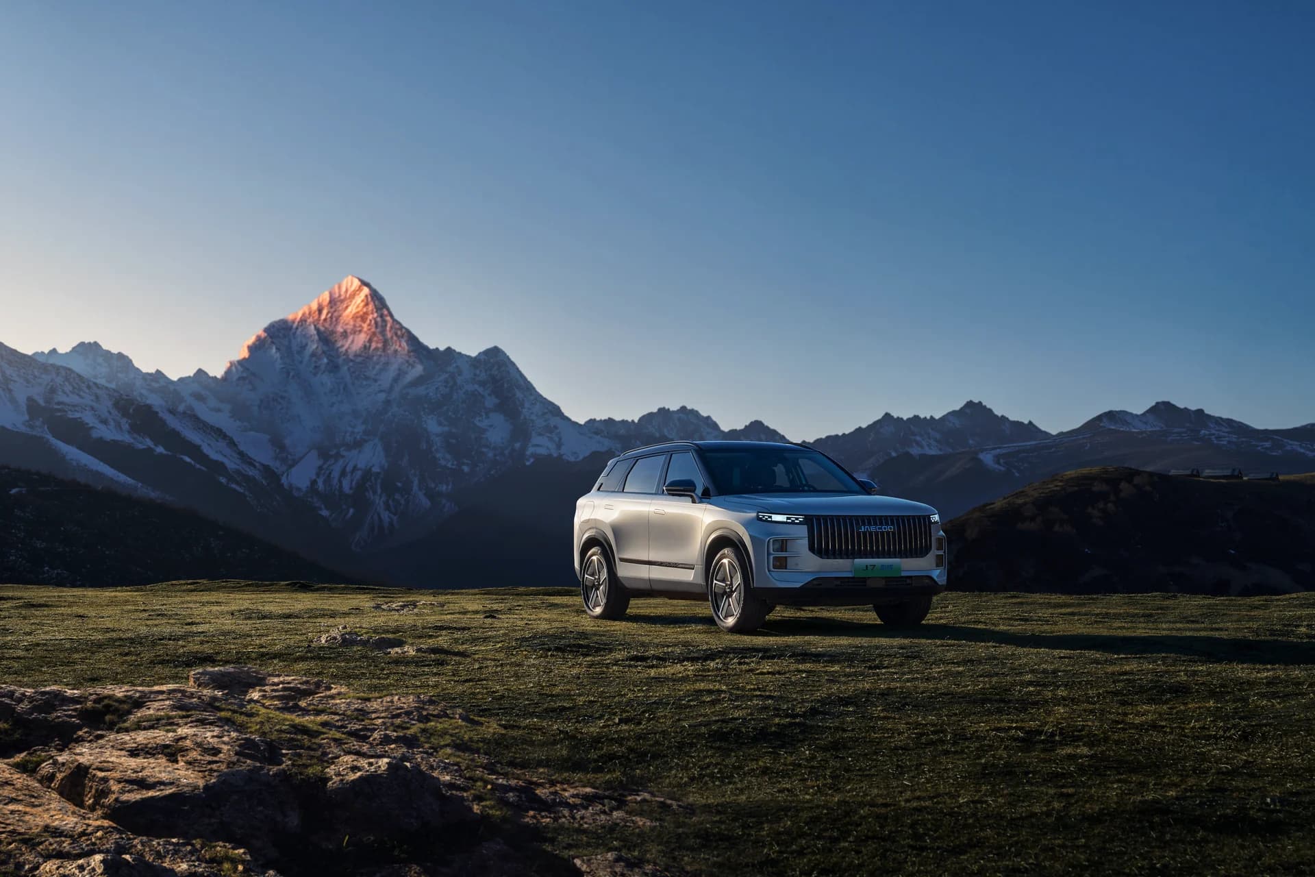 JAECOO J7 PHEV ADAS safety systems